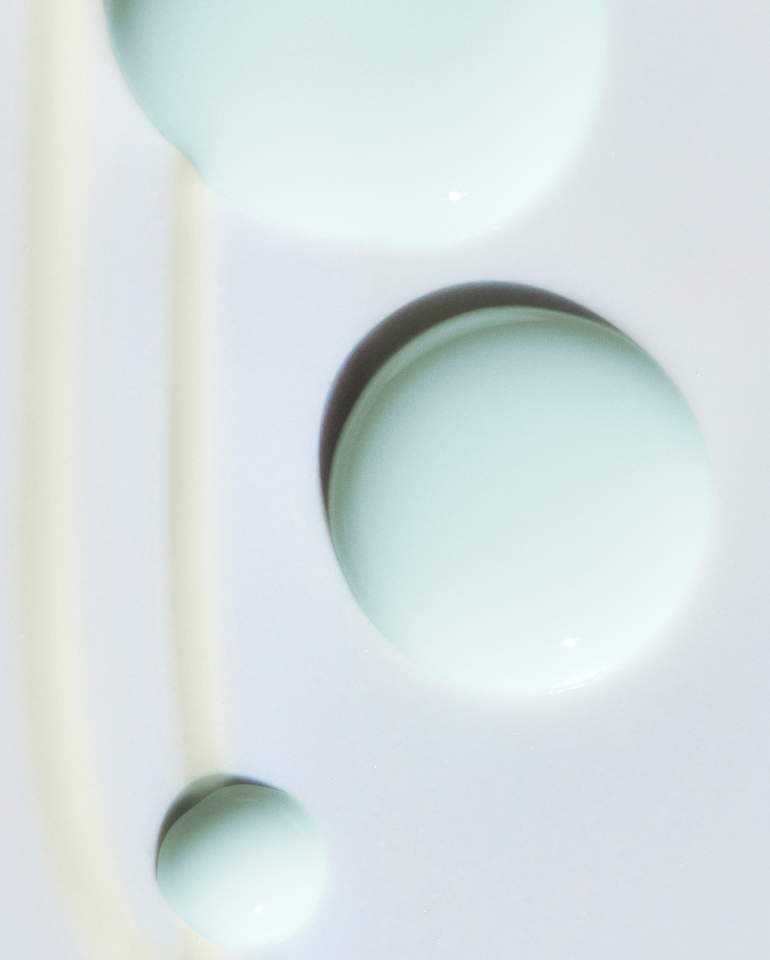 The Revitalizing Hydrating Serum